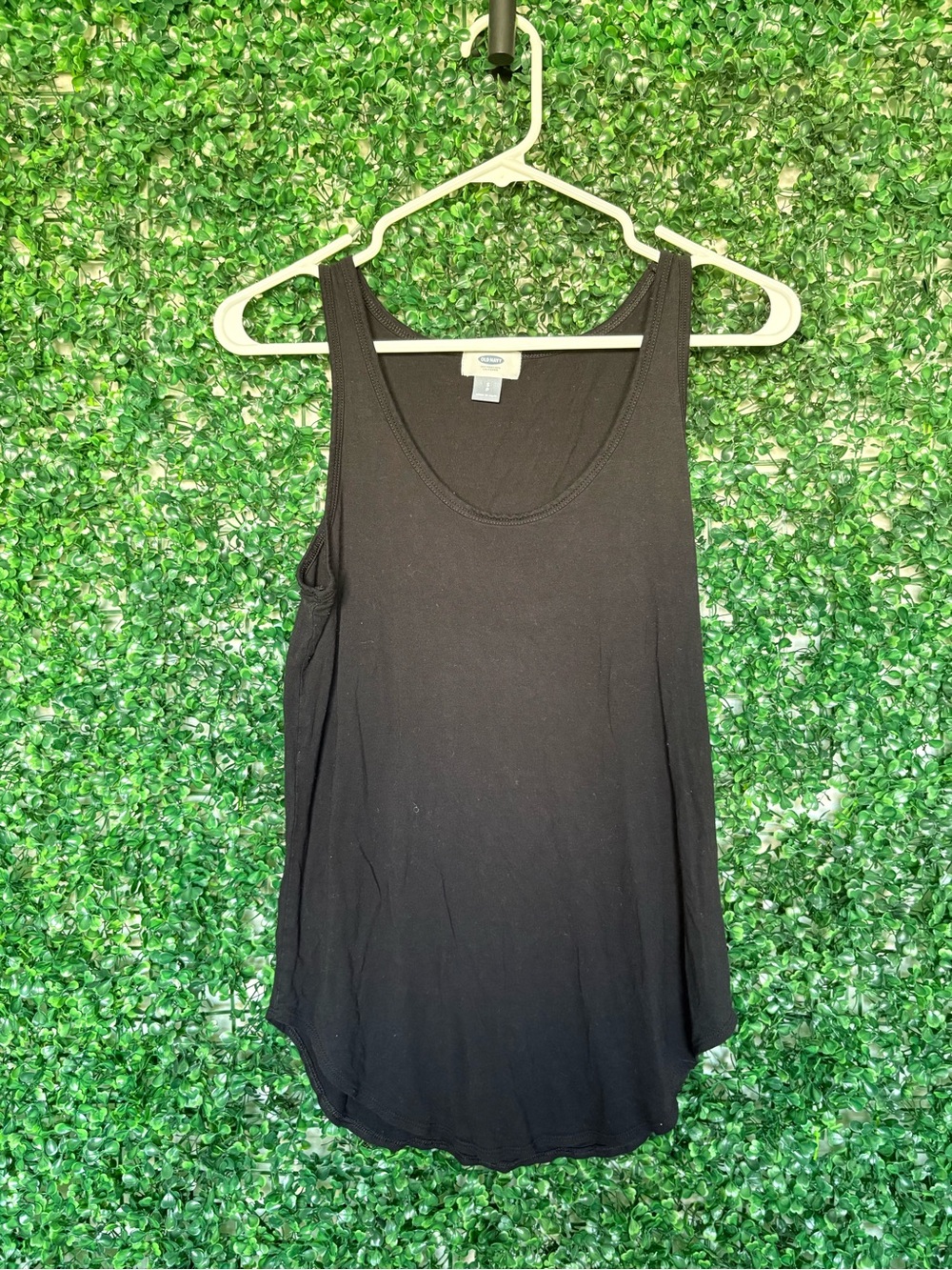 Old Navy Black Scoop Neck Tank